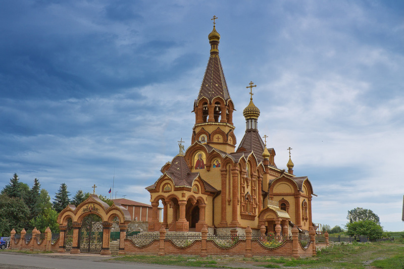 Храм святой великомученицы Екатерины села Сростки Бийского района